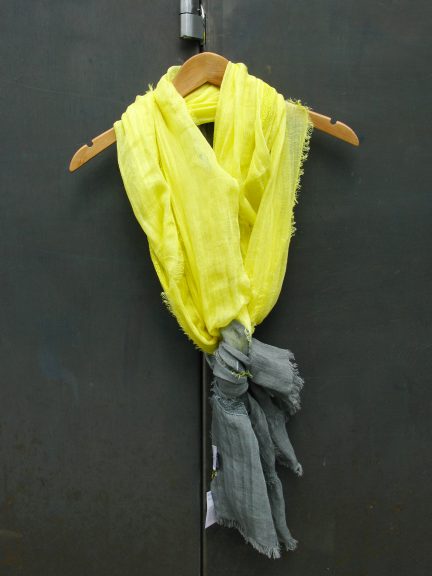 Alan Scarf by Amet & Ladoue