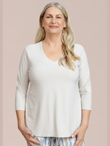3/4 Slv Soft V-Neck Top by Sympli