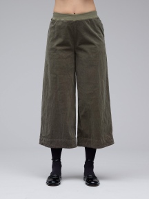 Crop Pant w/Pockets by Cut Loose