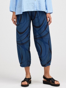 Cropped Pant w/Darts by Cut Loose