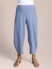 Soffio Crepe Narrow Lantern Pant by Sympli