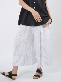 White Pleated Pant