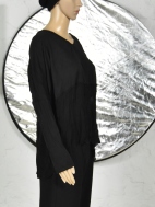 Crinkle V by Ozai N Ku