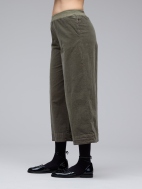 Crop Pant w/Pockets by Cut Loose