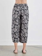 Cropped Pant w/ Darts by Cut Loose