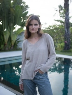 The Beachy V Neck by Echo Verde