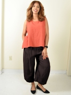Tucked Hem Pant by Gerties