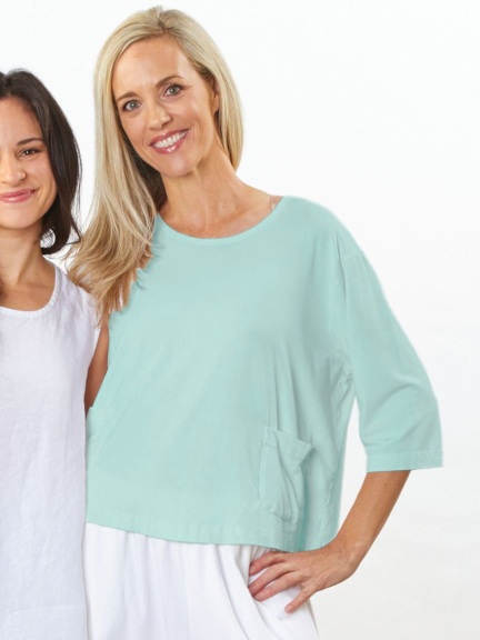 3/4 Sleeve Boxy Shirt w Pockets by PacifiCotton