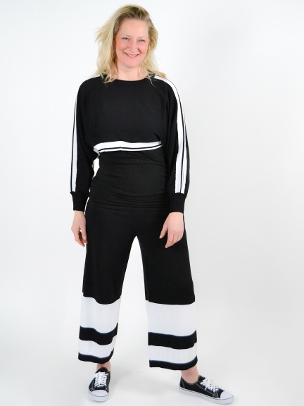 Athleisure Sweater by Planet
