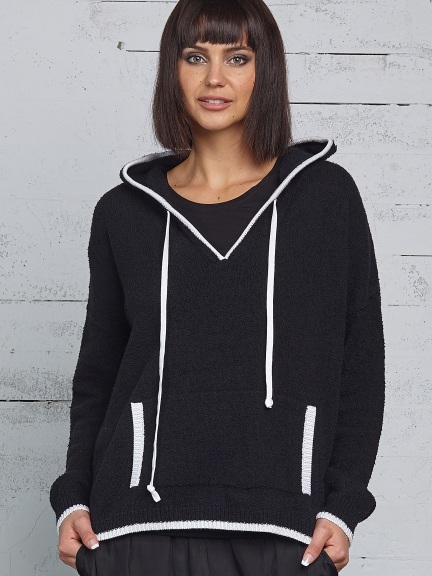 Boucle Hoodie by Planet