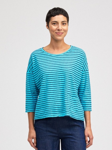 Boxy Pkt Tee by Cut Loose