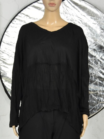 Crinkle V by Ozai N Ku