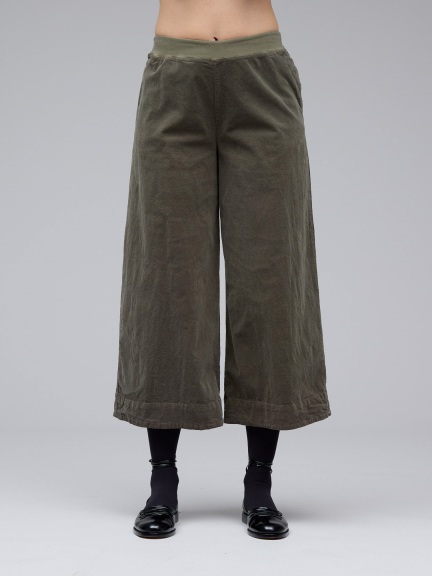 Crop Pant w/Pockets by Cut Loose