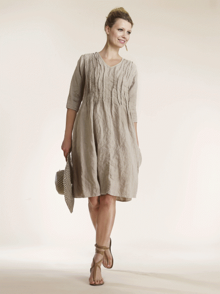 Dress w Tuck Pleats 3/4 Sleeve by Luna Luz