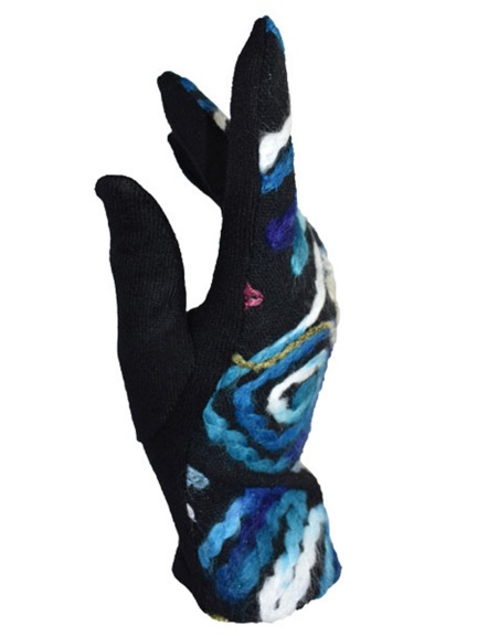Durham Gloves by Dupatta Designs