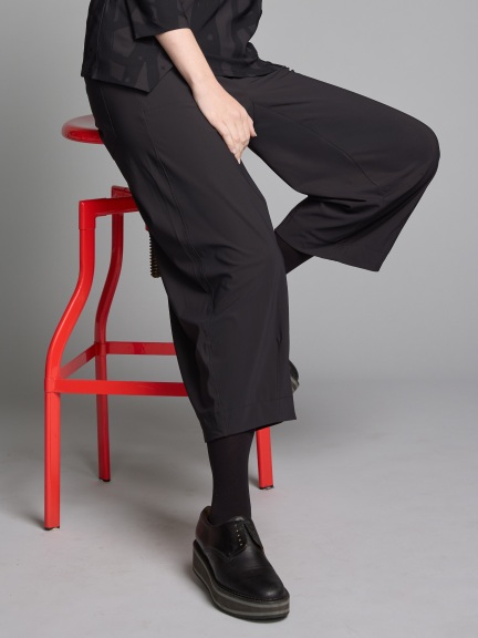 Hitomi Pant by Porto