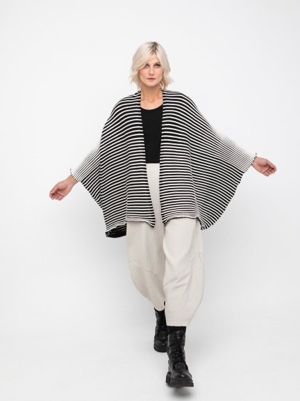 Knitted Cardigan by Ozai N Ku