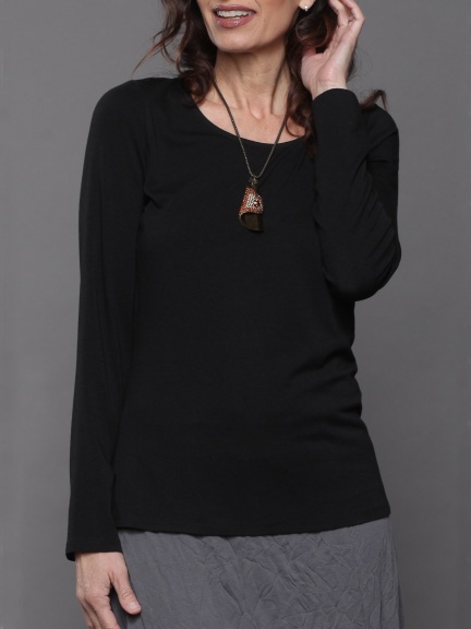 Long Sleeve Basic Top by Chalet et ceci