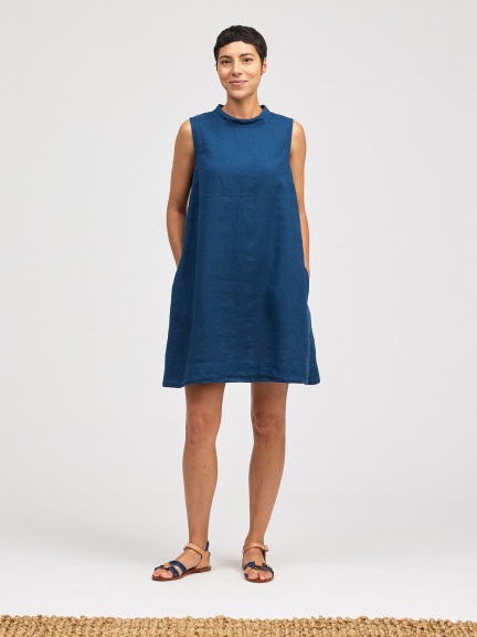 Mock Neck Shift by Cut Loose