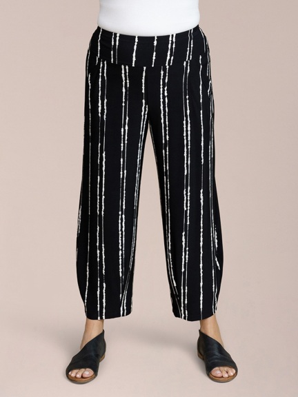 Narrow Lantern Pant by Sympli