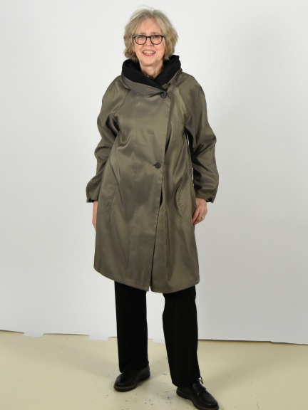Short Donatella  Raincoat by Mycra Pac