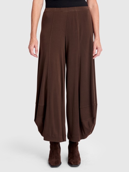 Slinky Punto Pants by Alembika