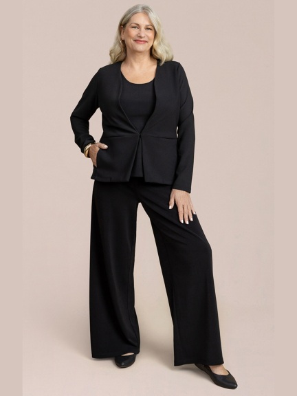 Soffio Crepe All Day Cardi by Sympli