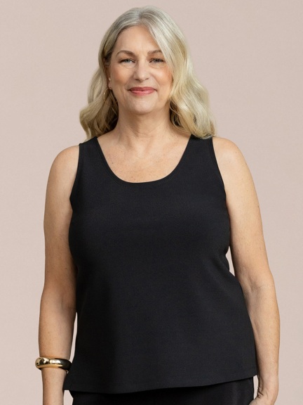 Soffio Crepe Go To Tank Relax Short by Sympli