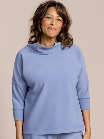 Soffio Crepe Slouch Sweatshirt by Sympli