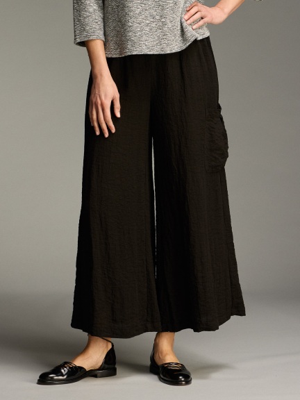 Wide Leg Pocket Pant by Cut Loose