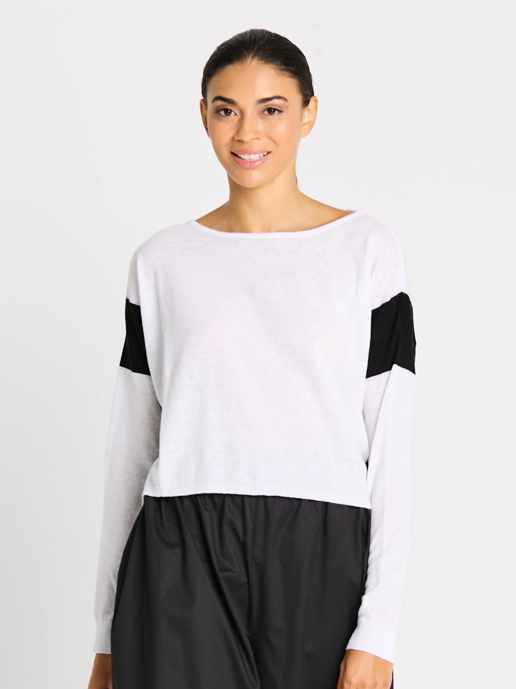 2 Tone Linen Knit in White/Black