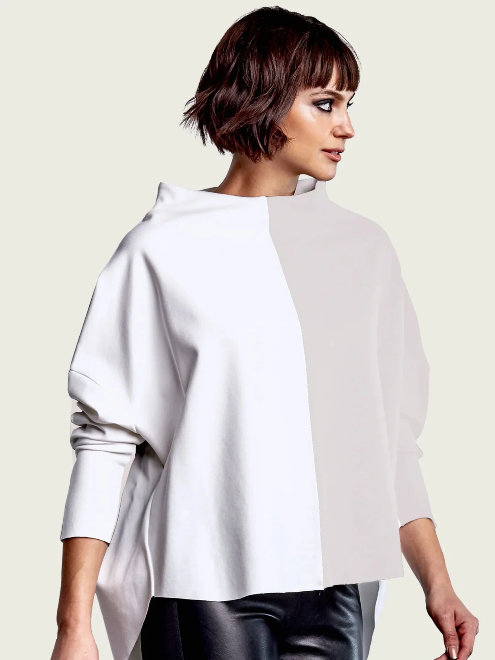 2 Tone Top in Putty/White