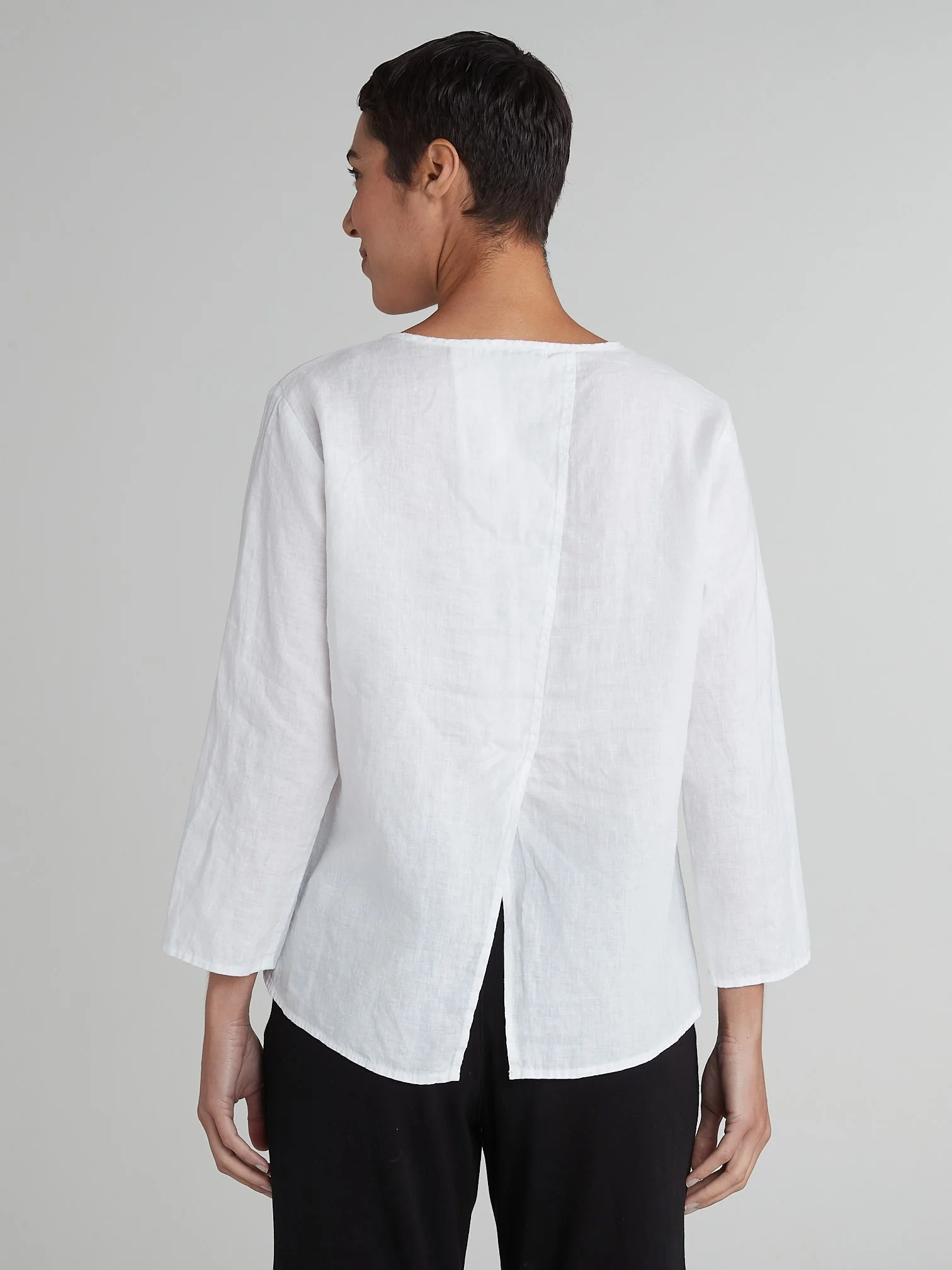 3/4 Split Back in White