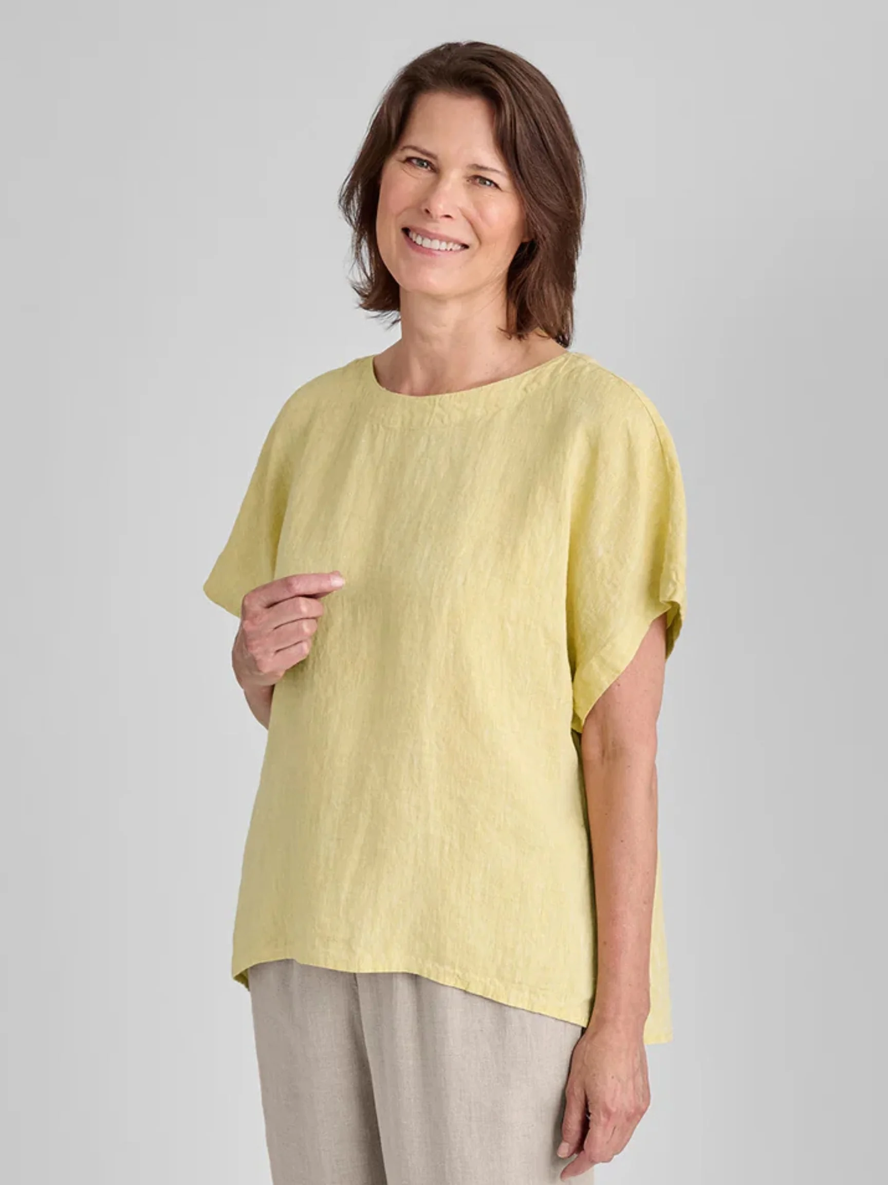 Back Slit Tee in Citrine Yarn Dye