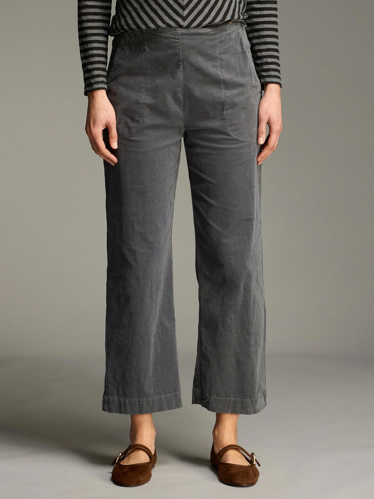 Back Zip Trouser in Iron