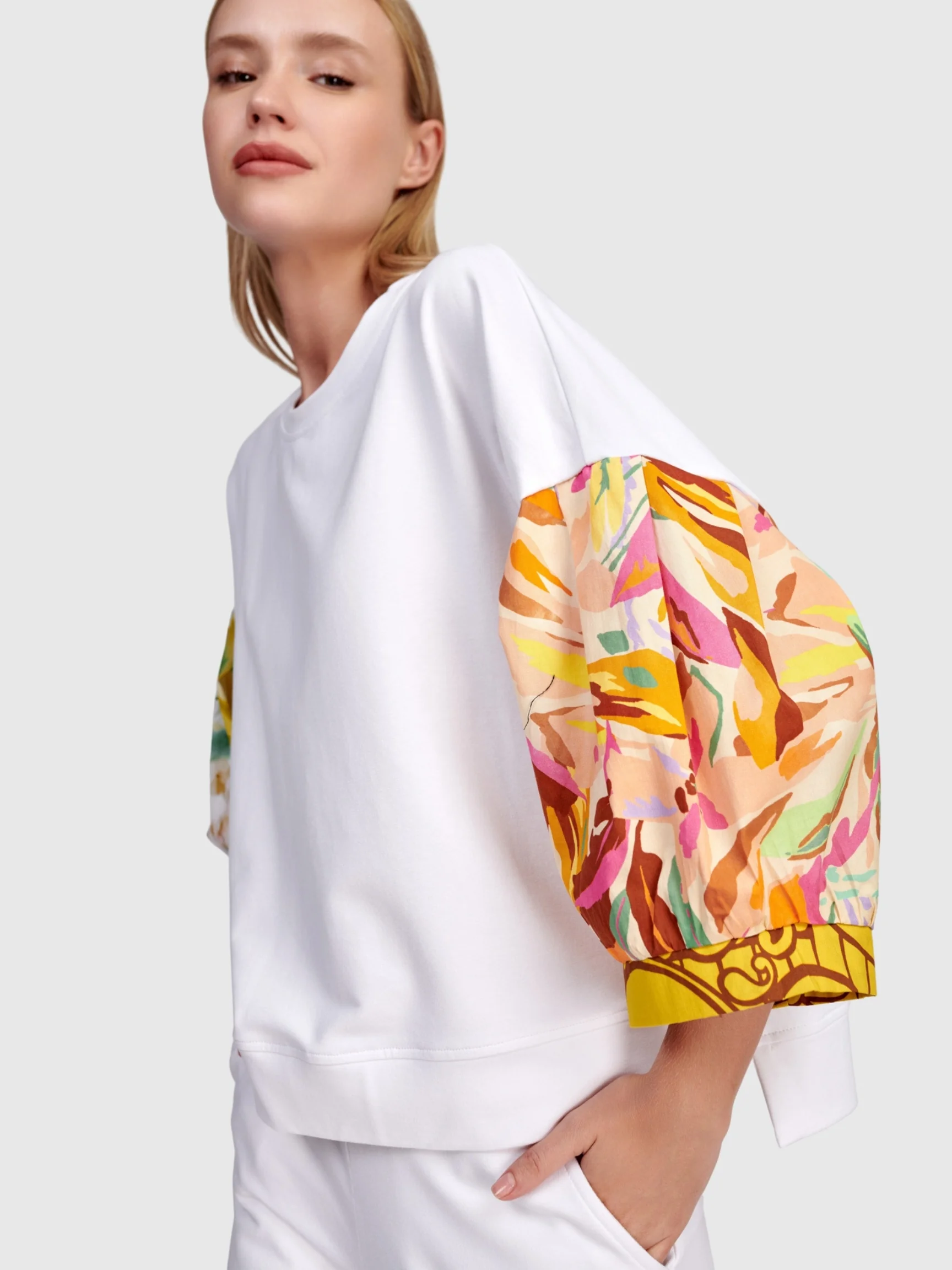 Balloon Sleeve Top in Mix