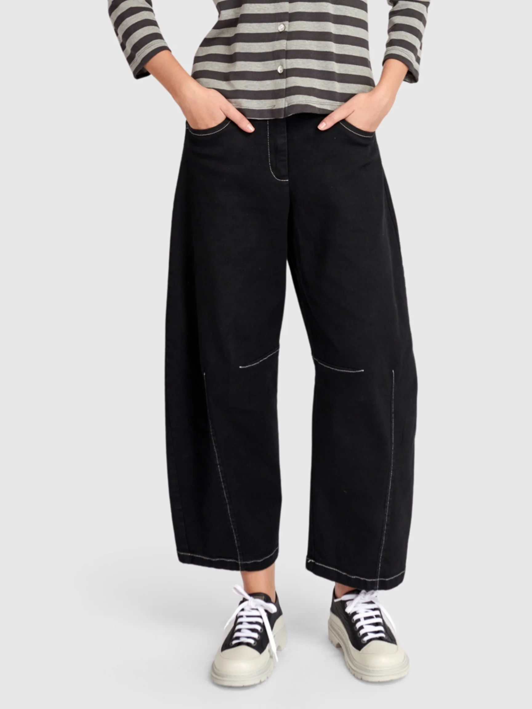 Barrel Pant in Black
