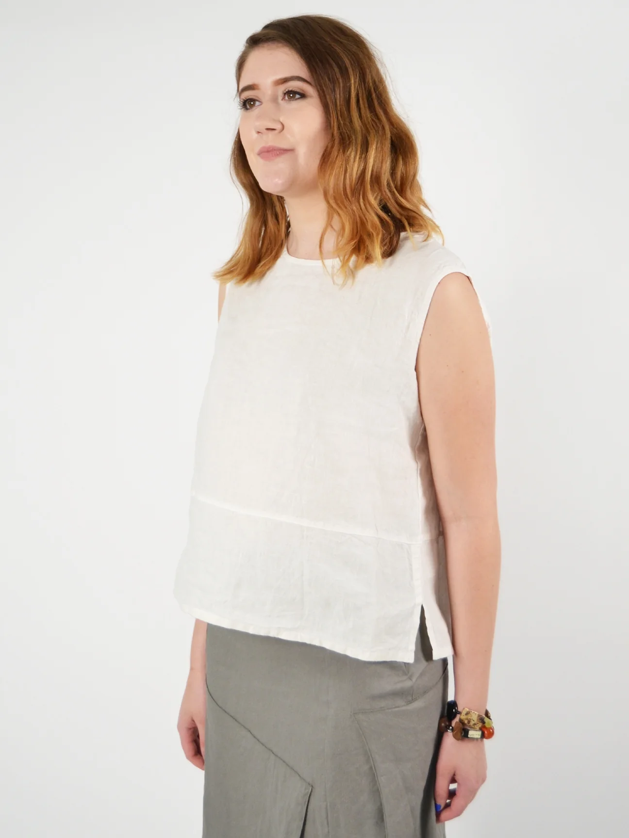 Basic Tank in White