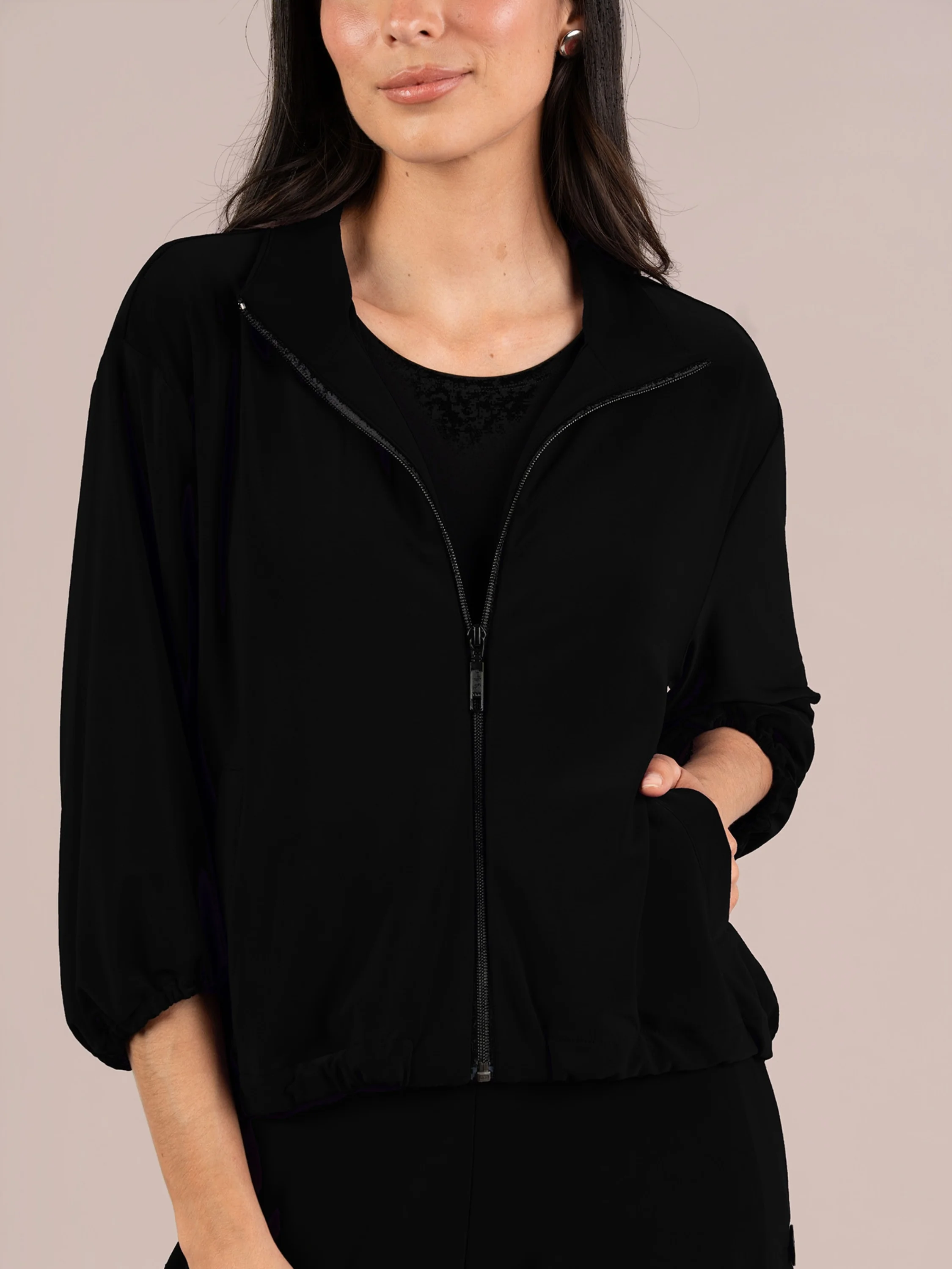 Belleza Zip Jacket in Black