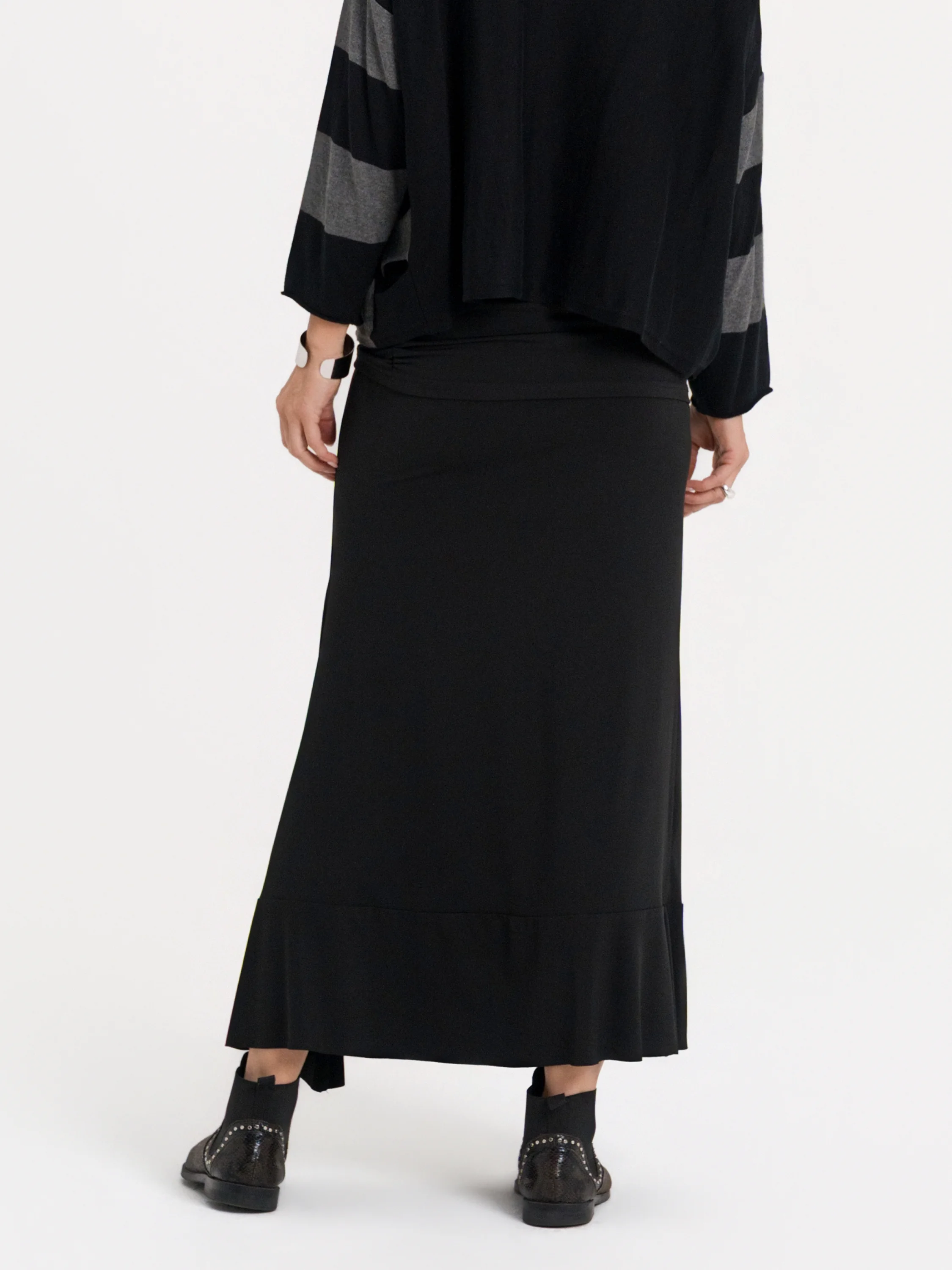 Bias Skirt in Black