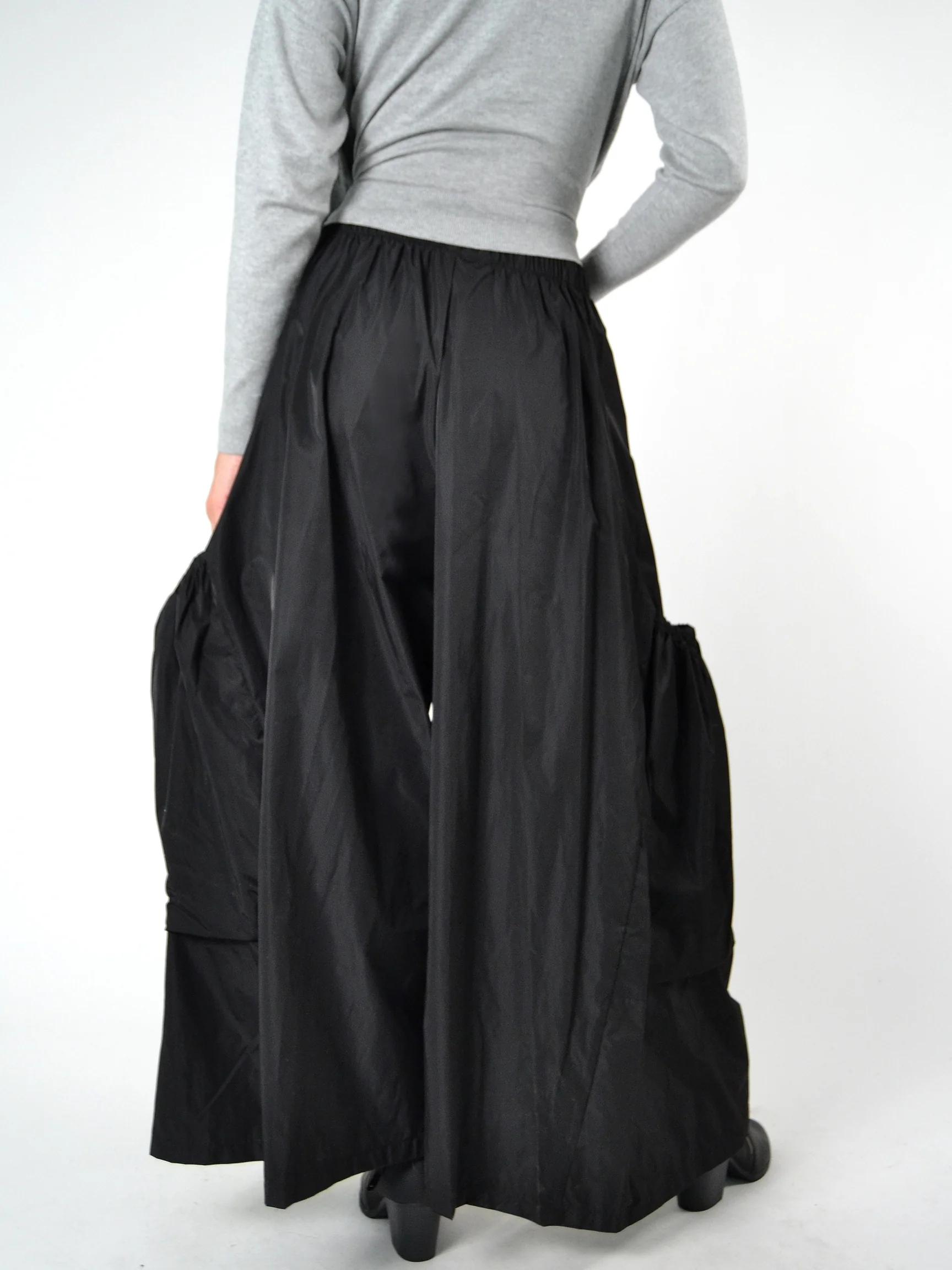 Big Pocket Pants in Black