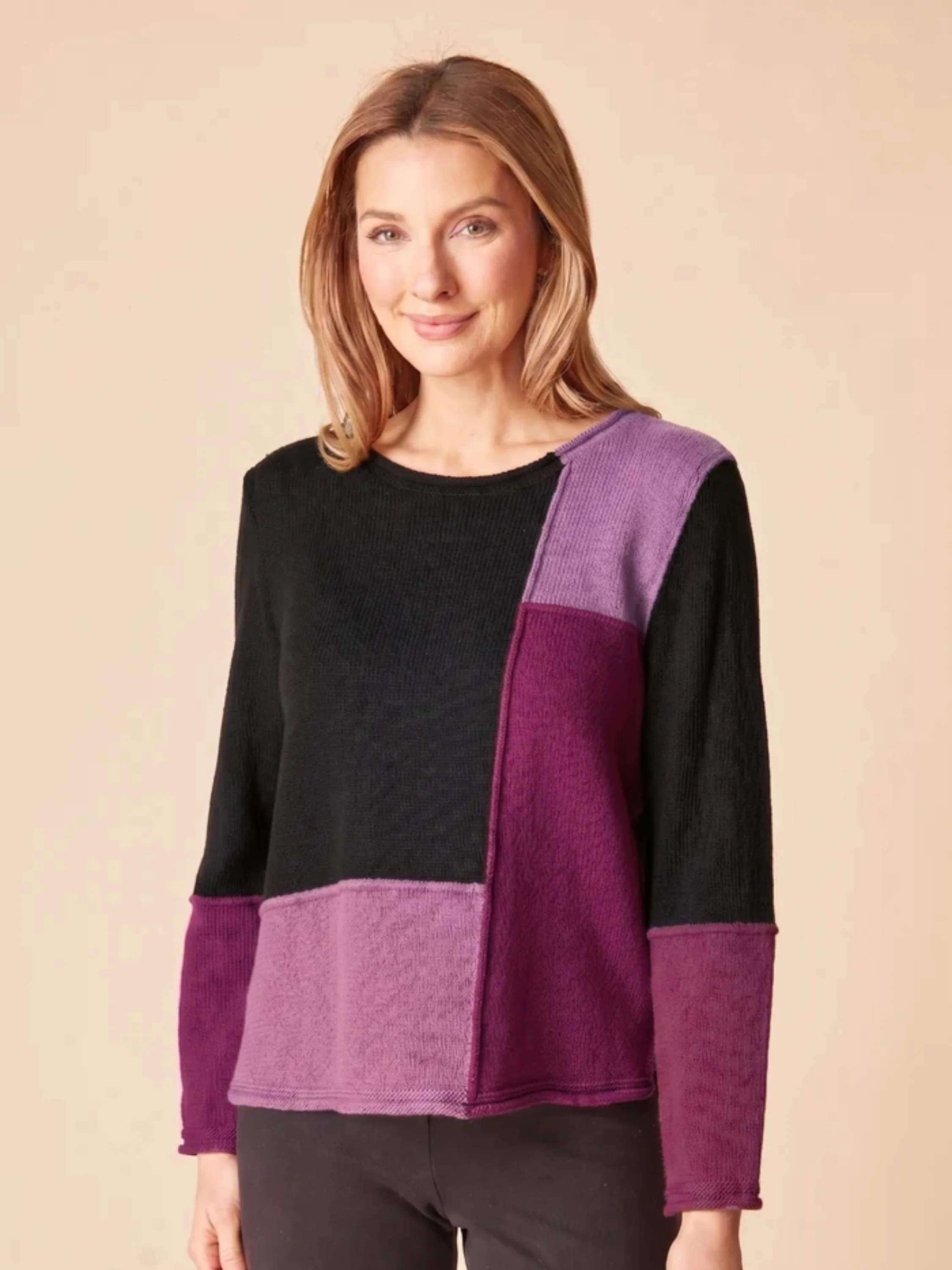 The model is 5'9" wearing size S.