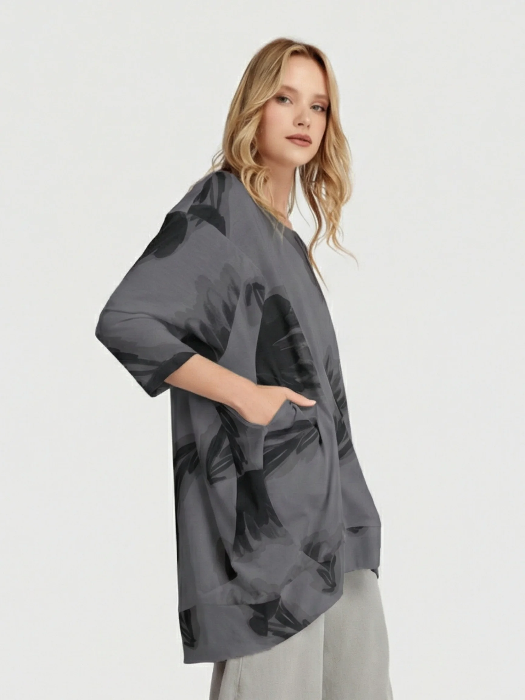 Bloom Long Top in Fogflower