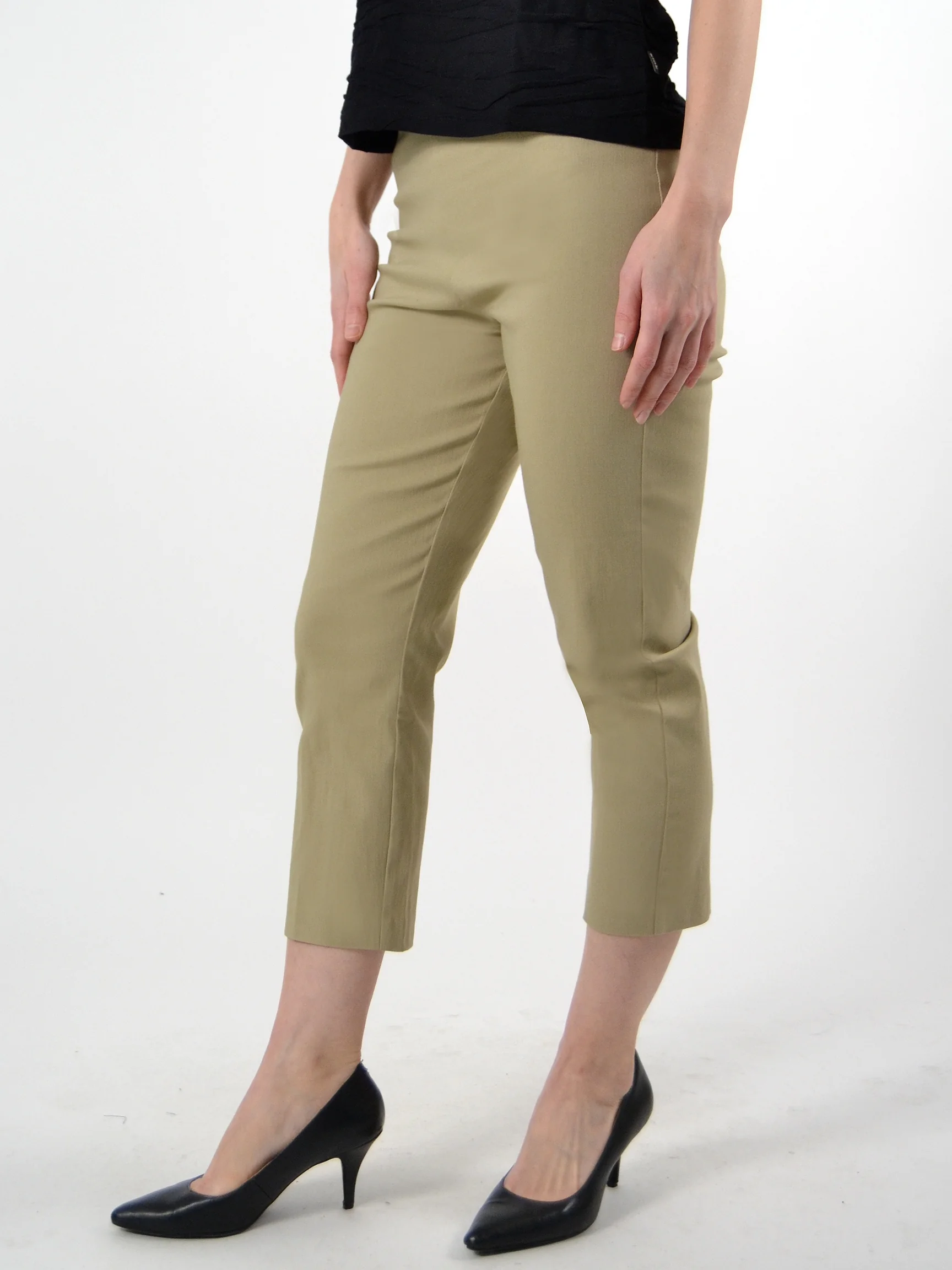Bobby Pant in Khaki