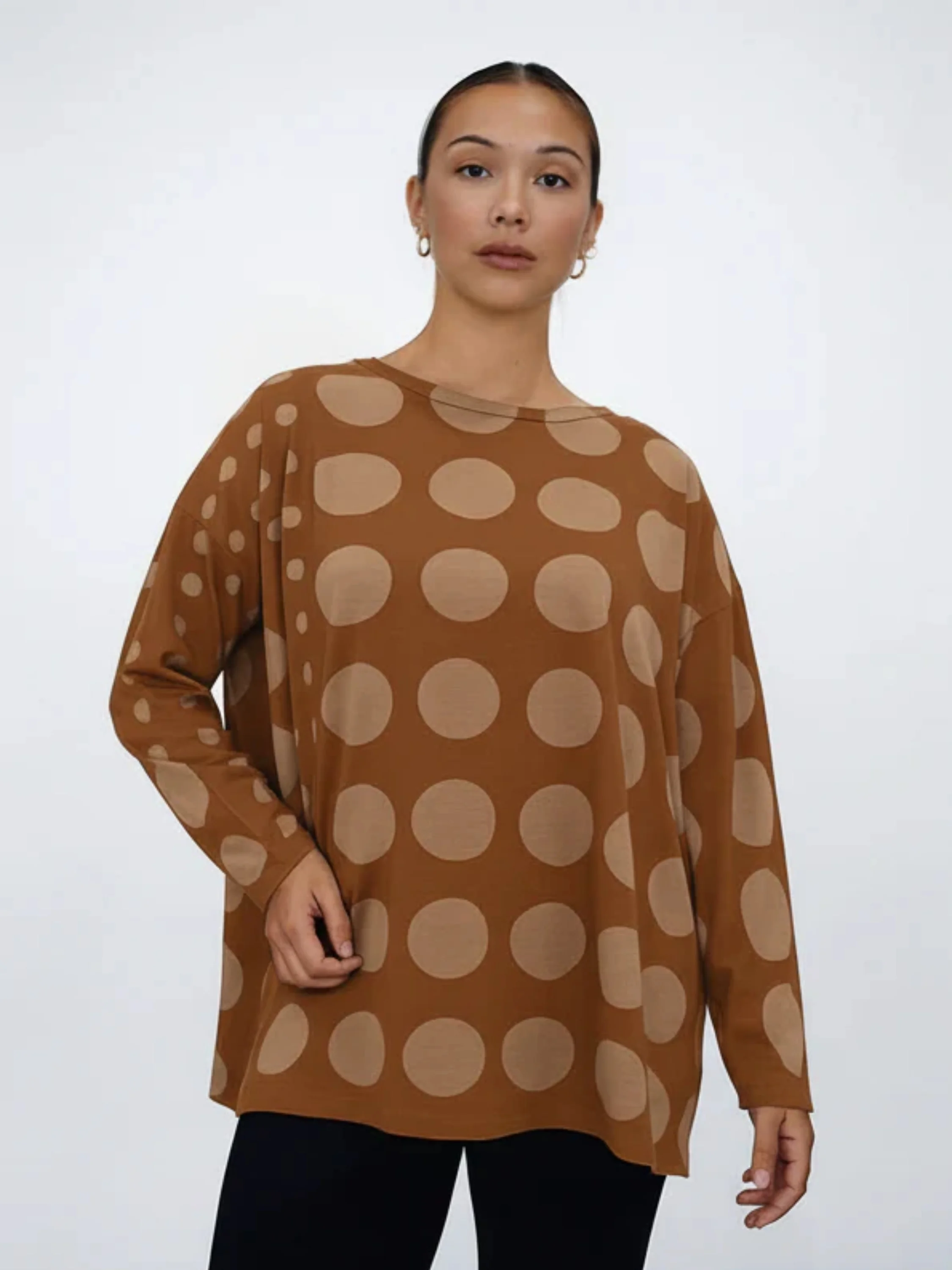 Boxy Tee with Circles in Chestnut
