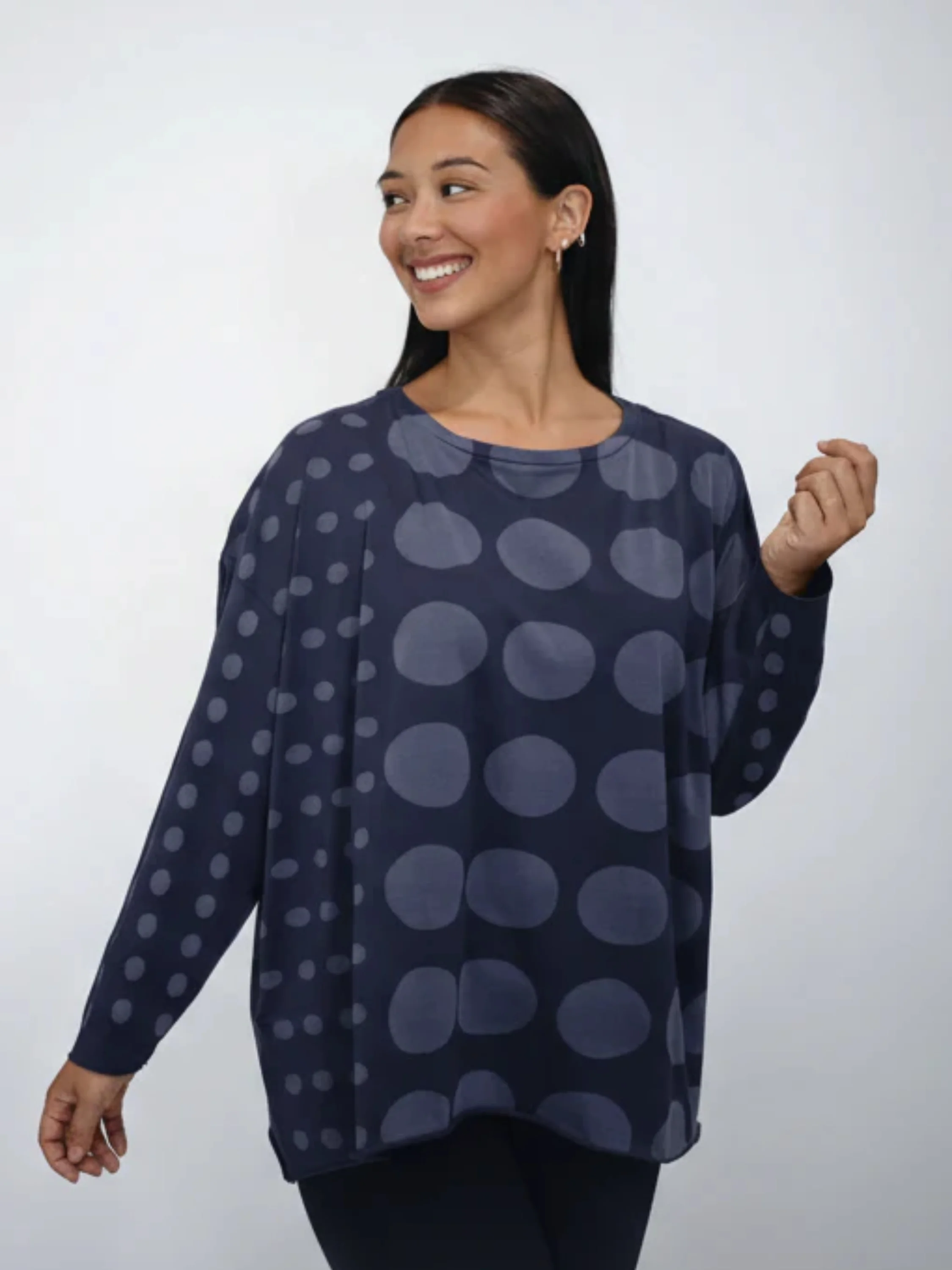 Boxy Tee with Circles in Midnight