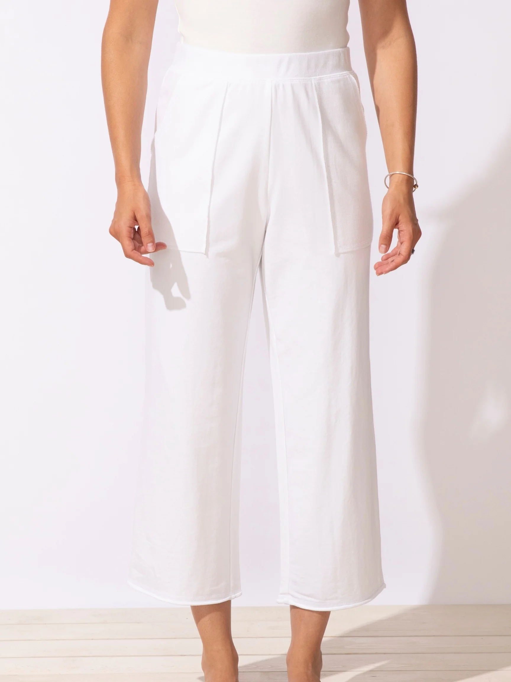Breezy Flood in White