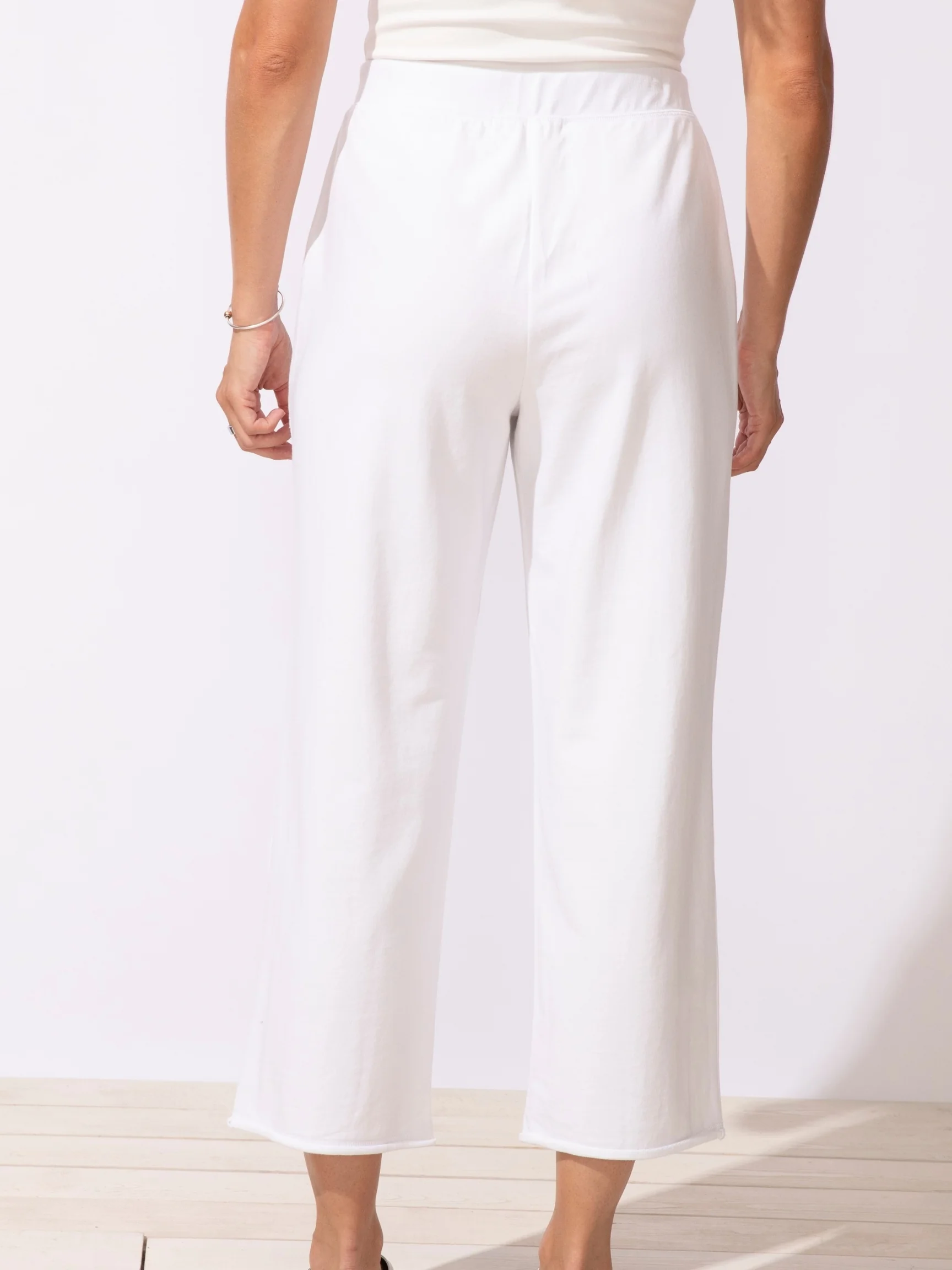 Breezy Flood in White