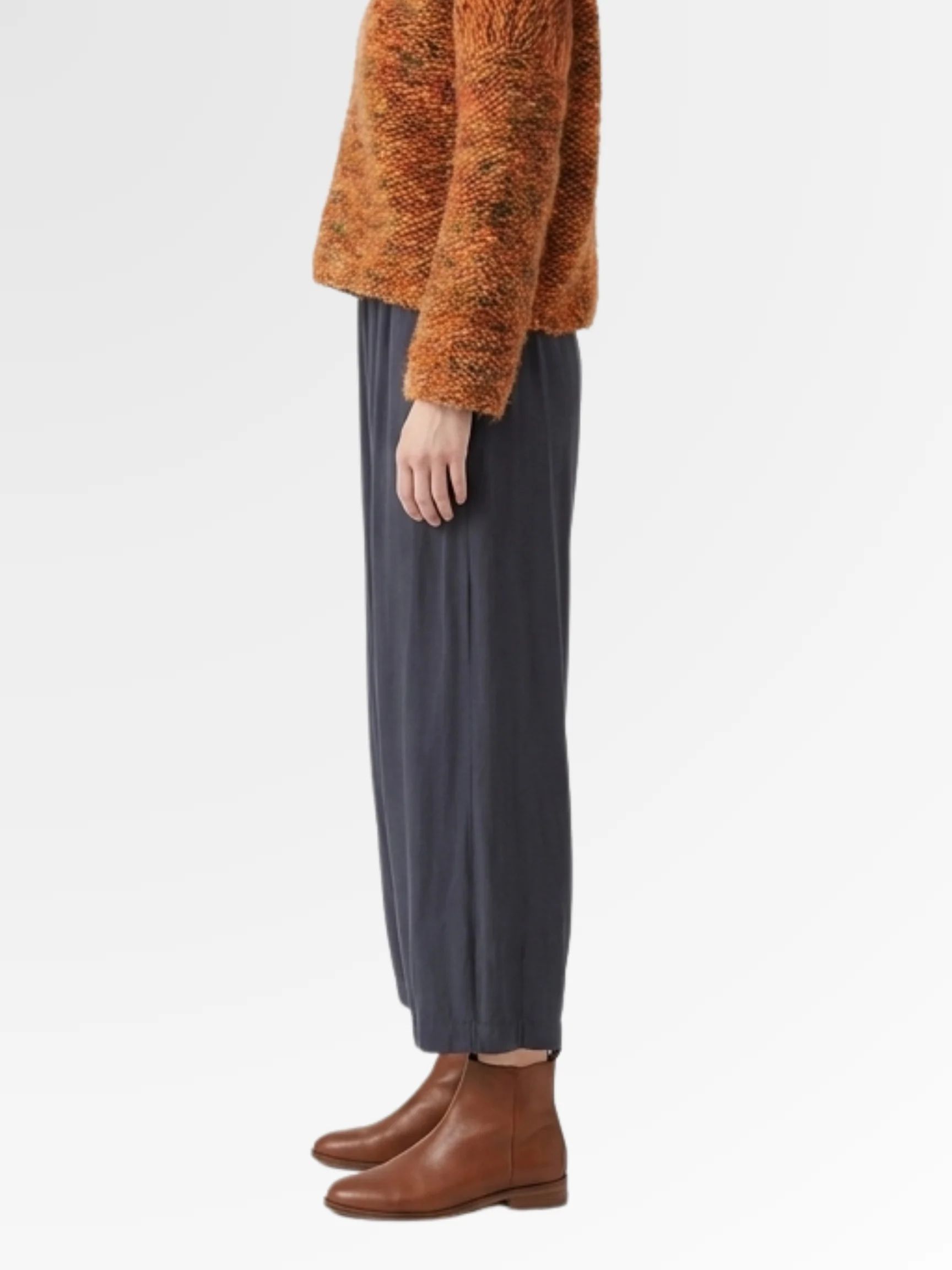 Cas Pant in Moonlight
