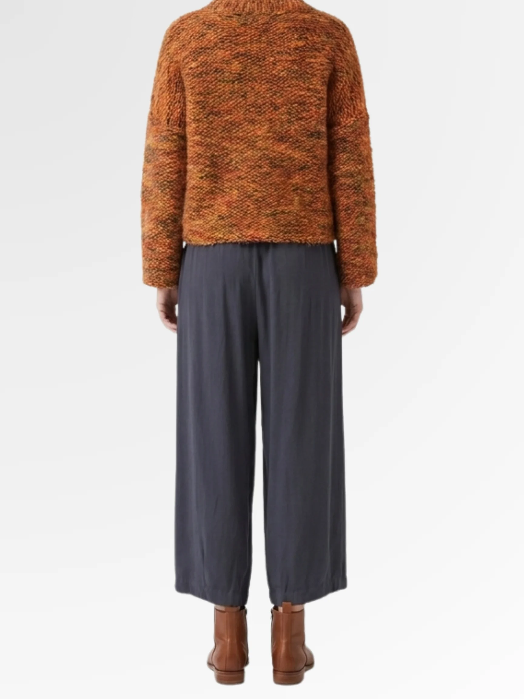 Cas Pant in Moonlight
